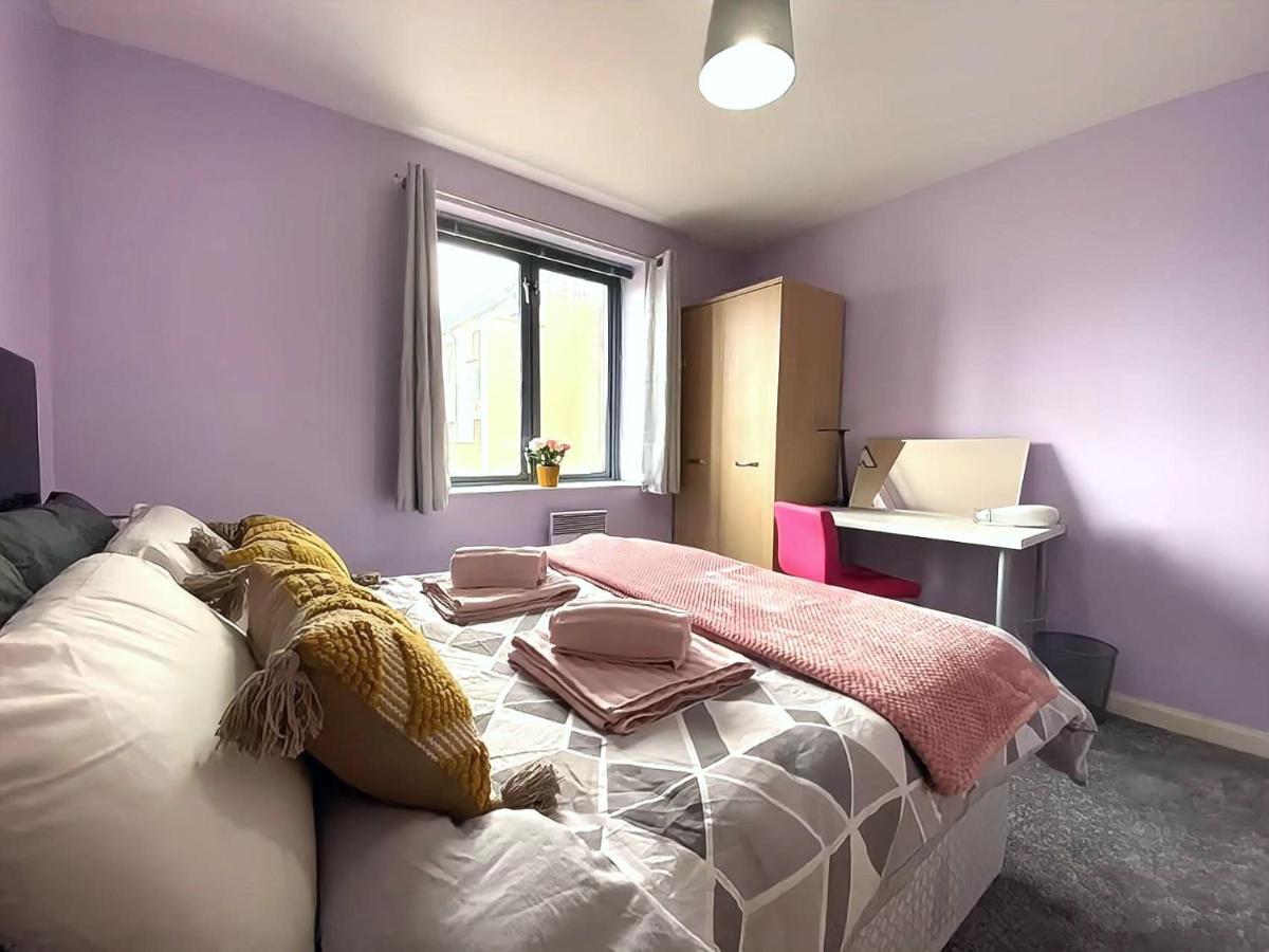 Lovely 2-Bedrooms Apartment Step To The Beach Σουόνσι Εξωτερικό φωτογραφία