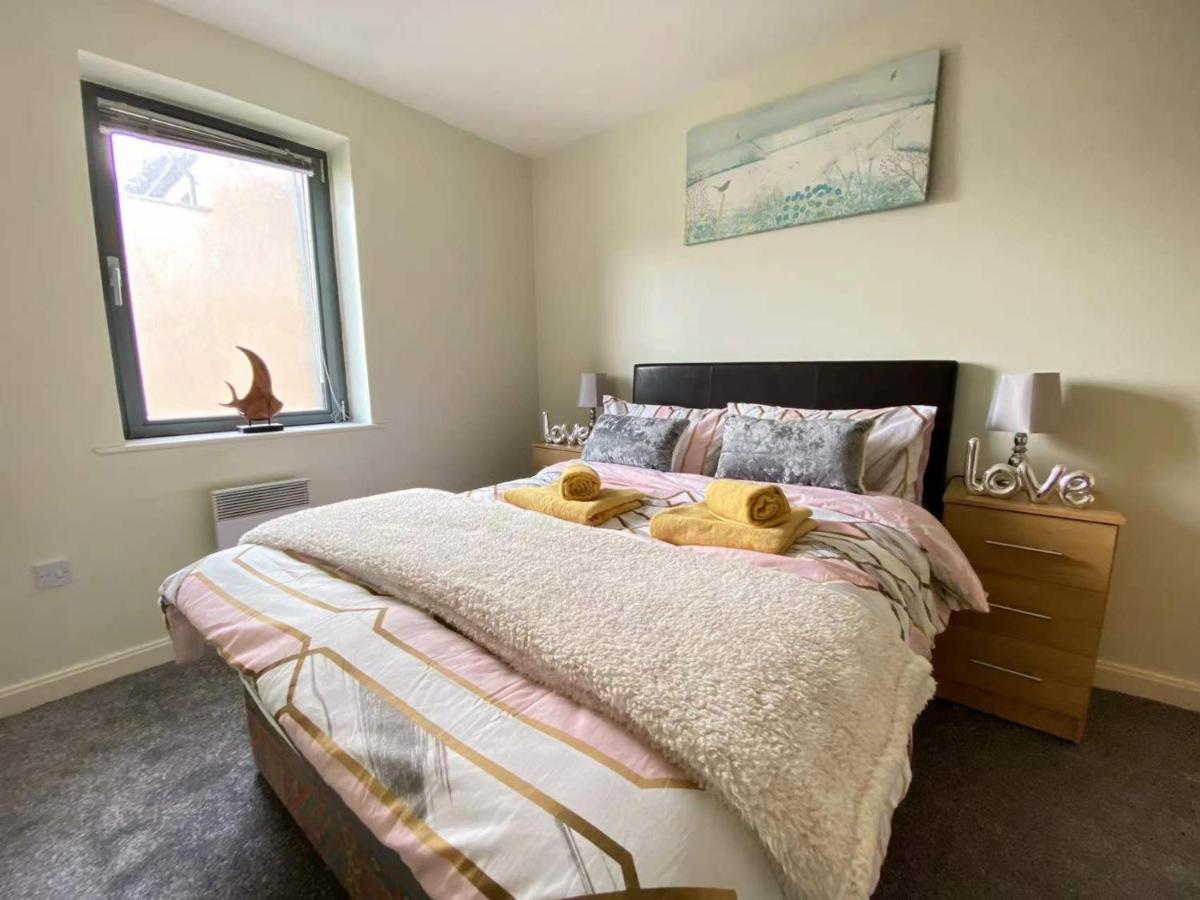 Lovely 2-Bedrooms Apartment Step To The Beach Σουόνσι Εξωτερικό φωτογραφία